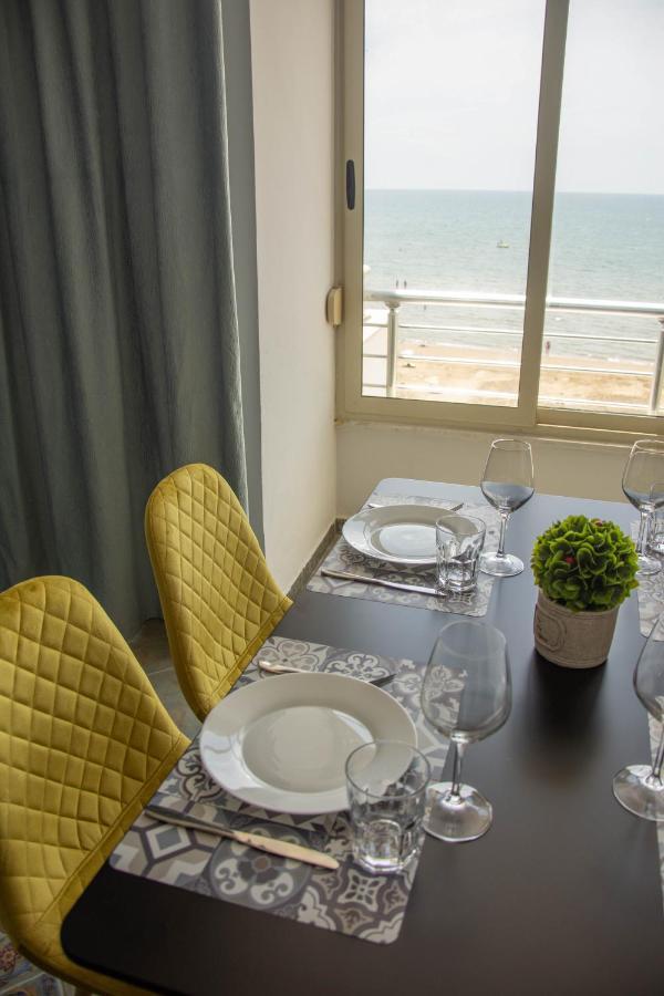 Wave Beachfront Apartments Dıraç Dış mekan fotoğraf