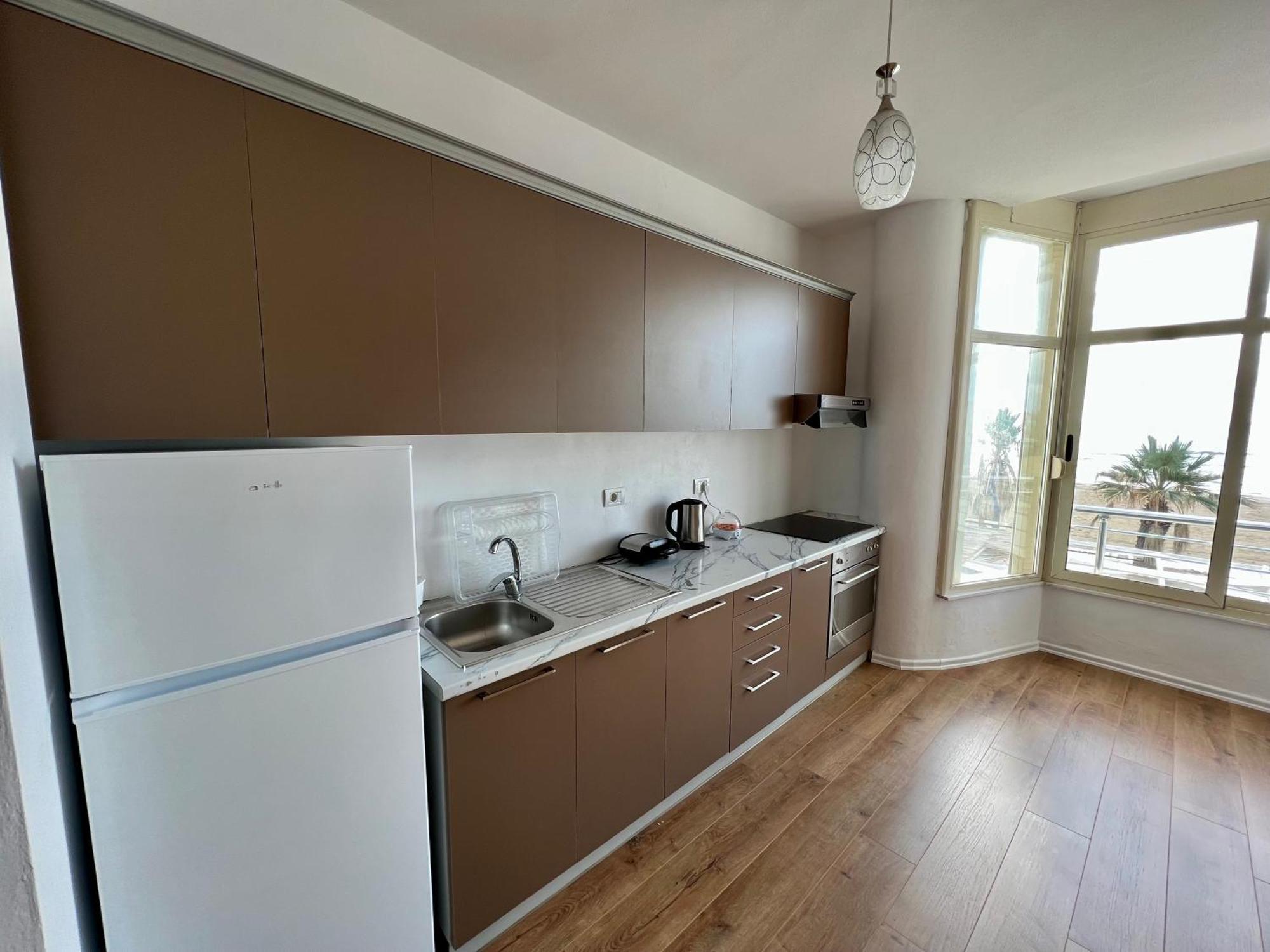 Wave Beachfront Apartments Dıraç Dış mekan fotoğraf