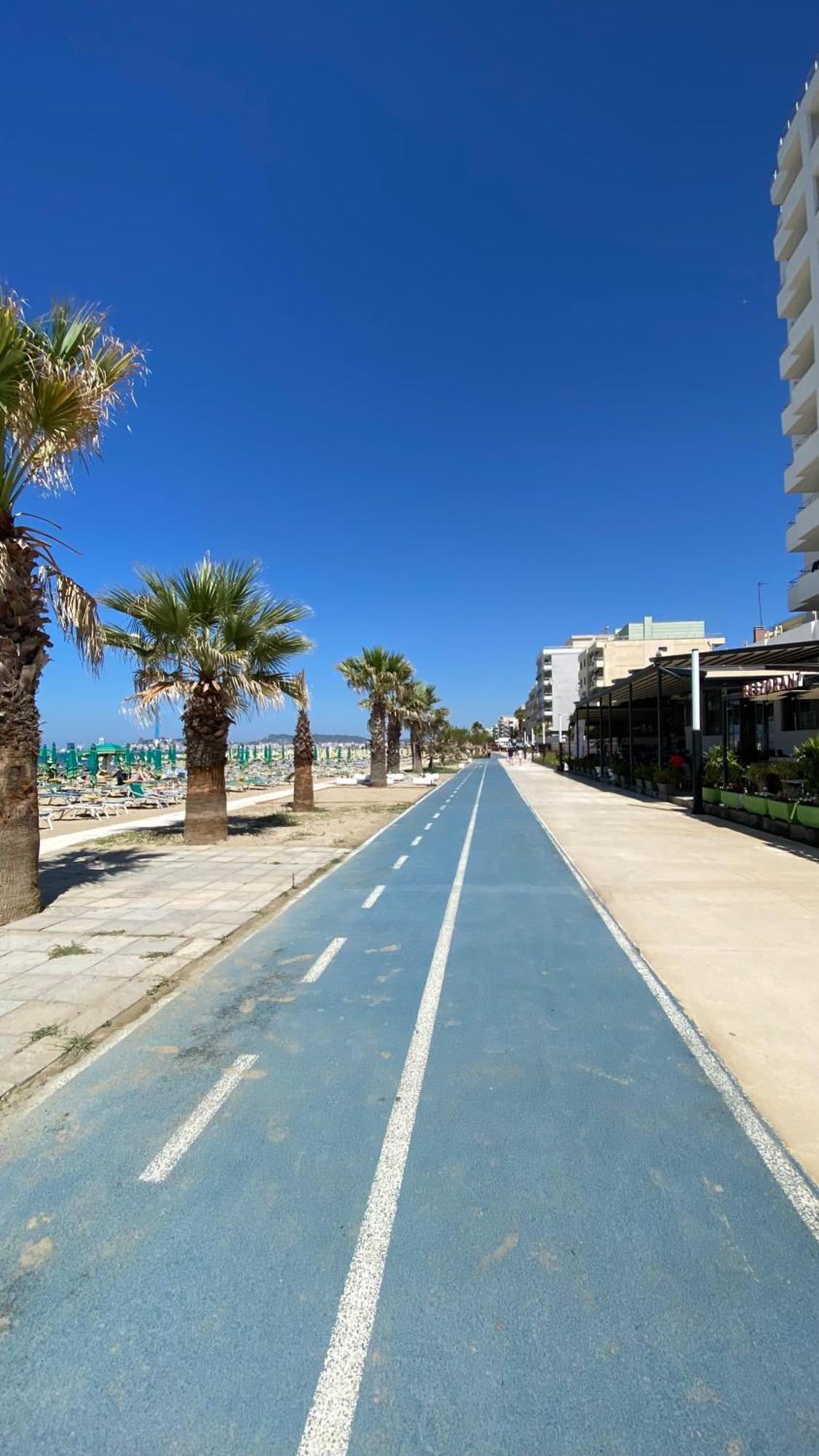 Wave Beachfront Apartments Dıraç Dış mekan fotoğraf